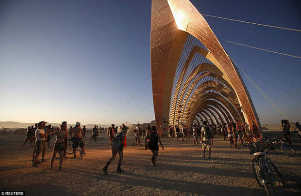 Фестиваль Burning Man 2015 в подробностях