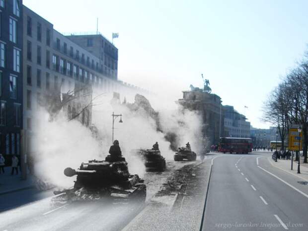 15. Берлин 1945-2010. Танки ИС-2 движутся от Бранденбургских ворот к Рейхстагу. Связь времен, берлин, история, фото