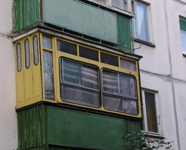Балкон водителя троллейбуса  архитектура, балконы, пристройка