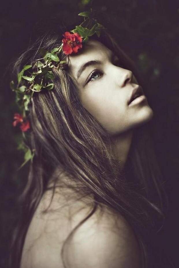 girlsinfloralwreaths04 20 восхитительных девушек с цветочными венками