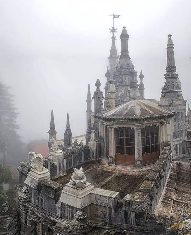 Мистический дворец Кинта да Регалейра Quinta da Regaleira, дворец