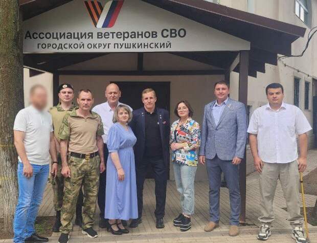 В Пушкинское отделение Ассоциации ветеранов СВО приняли шестеро новых членов В Пушкинское отделение Ассоциации ветеранов СВО приняли шестеро новых членов