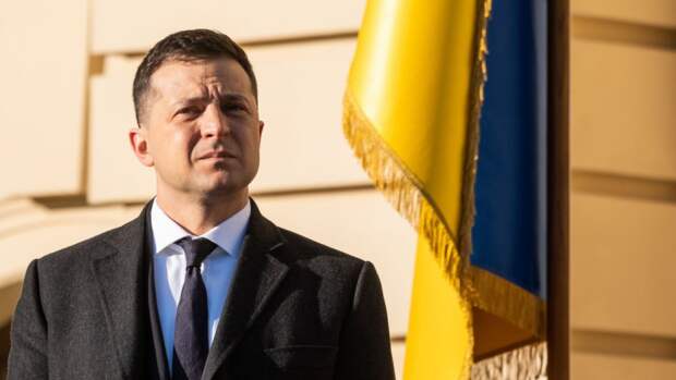 Экс-премьер Украины Яценюк признался в предательстве страны