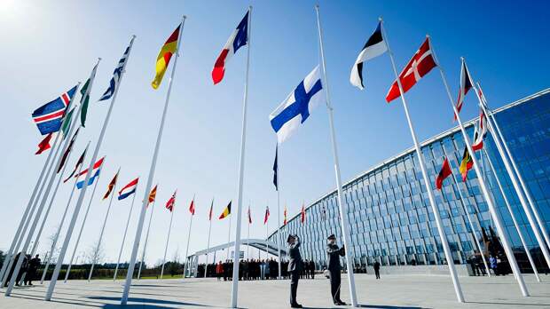 Публицист Бекман: присоединение Финляндии к НАТО сделало жителей заложниками ситуации
