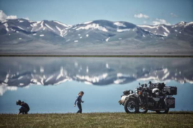 Озеро Сон-Куль (Сонкёль), Кыргызстан монголия, мотоцикл, мотоцикл с коляской, мотоцикл урал, путешественники, путешествие, средняя азия, туризм