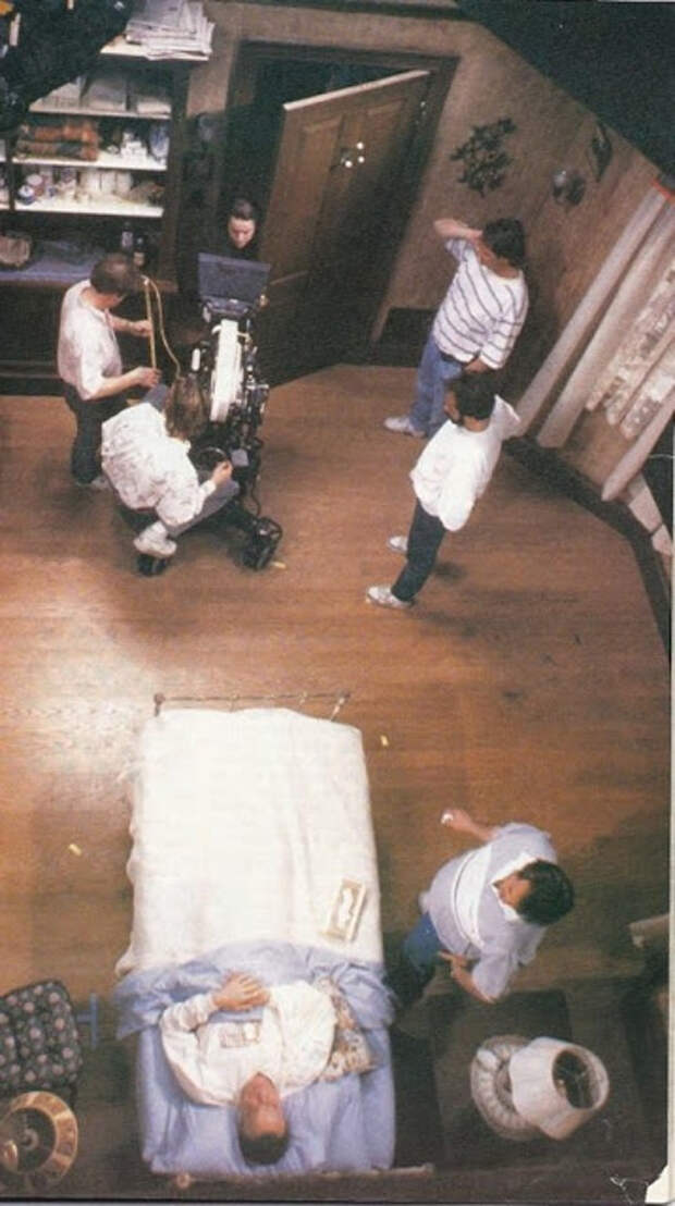 Awesome Behind The Scenes Photos From Old Movies (3)