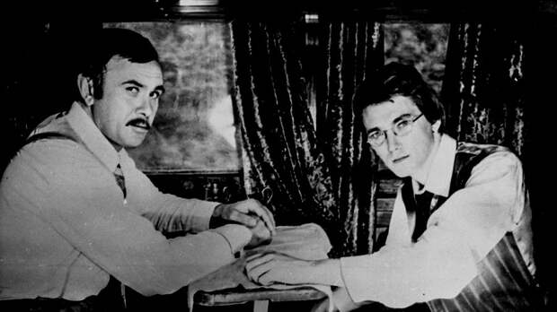 «Красные дипкурьеры»