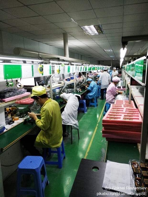 Визит на китайскую фабрику, которая делает далеко не самые обычные смартфоны китай, производство, смартфон, фабрика