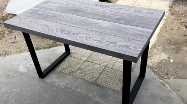 Как сделать уличный столик в стиле Loft из профтрубы и ламината