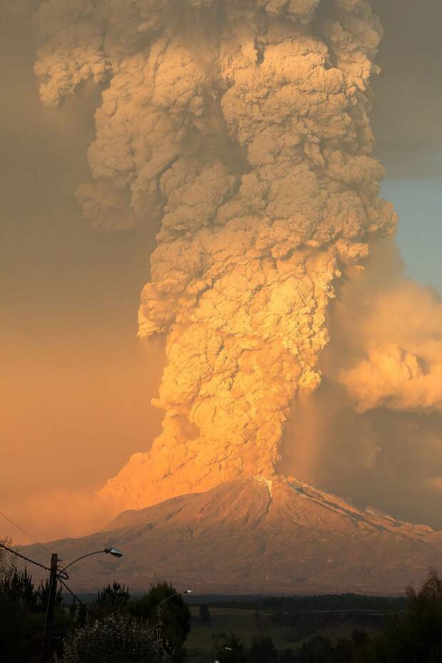 volcano-eruption-calbuco-chile-9__880