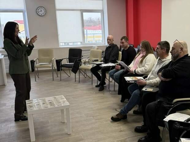 В Смоленске ветеранов СВО запустили «Конструктор бизнес-компетенций»