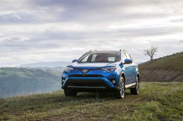Тойота представила в Нью-Йорке обновленный RAV4