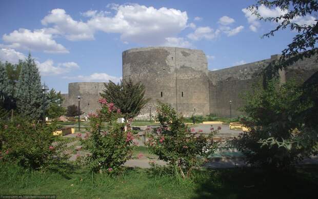 Diyarbakır-Kalesi (Копировать)