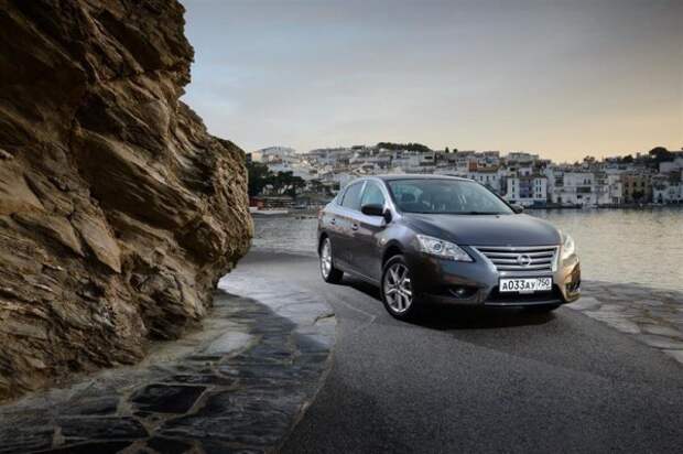 Nissan заменил Tiida на Sentra
