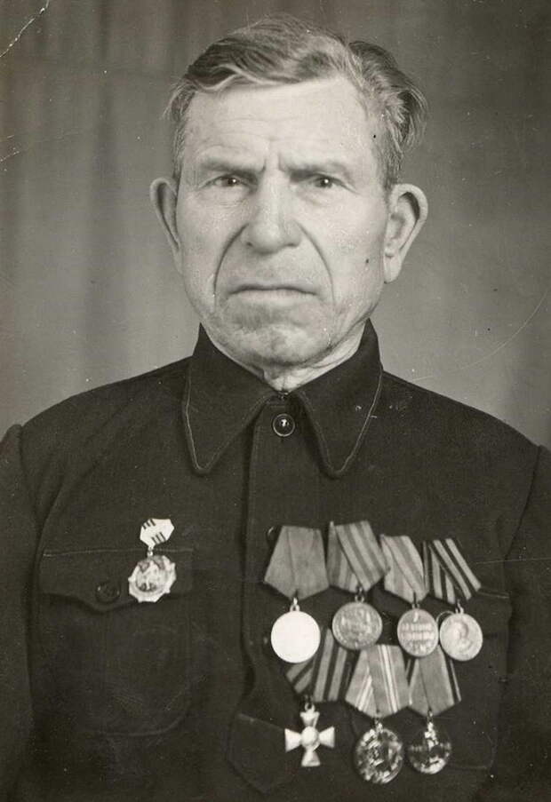Георгиевский кавалер Иванилов Кирилл Андреевич, 5 мая 1975 года.