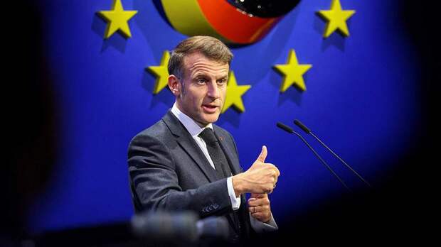 Макрон отверг предложение о возвращении к формату G8 с участием РФ