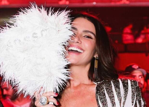 Жади — 50: легенда «Клона» встретила «полтинник» на пляже