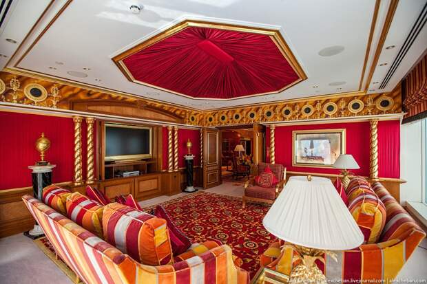 BurjAlArab06 Золото для шейхов и олигархов: самый дорогой номер в семизвездочном отеле Burj Al Arab