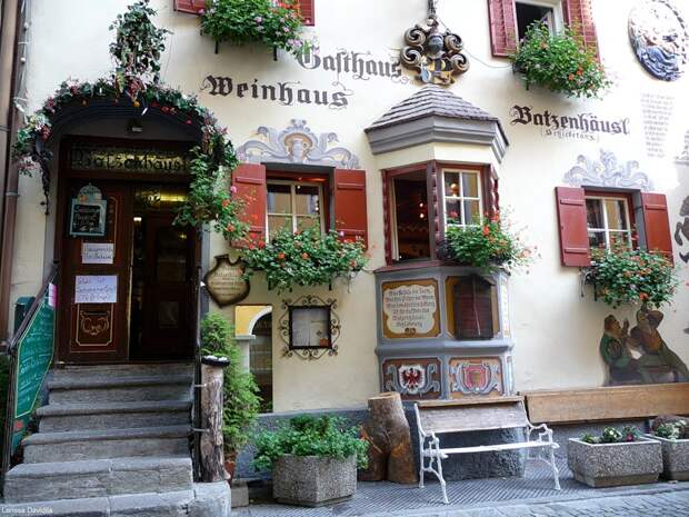 Переулок Römerhofgasse.