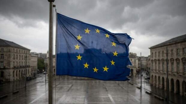 Экс-посол Сибал назвал провальной стратегию ЕС по затягиванию конфликта