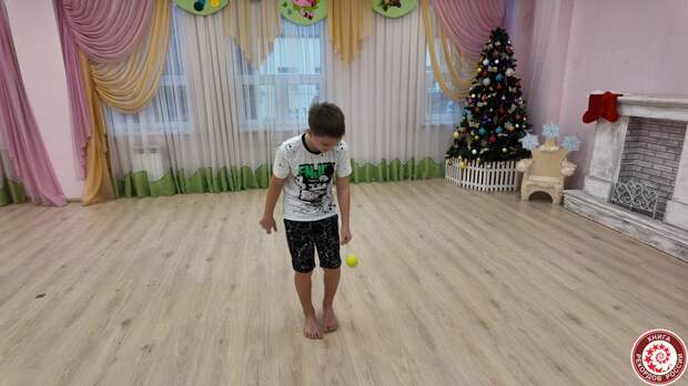 9-летний сочинец побил мировой рекорд по набиванию теннисного мяча