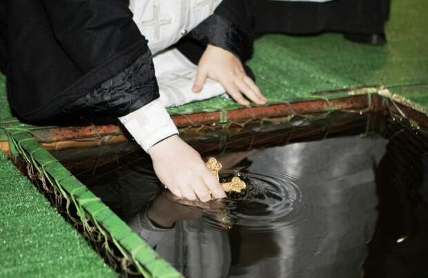 Для крещенского купания в Астраханской области сооружены 25 купелей