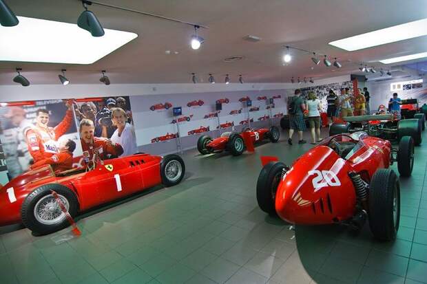 ferarri_museum_1 (27)