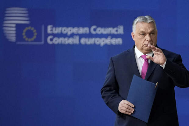 Немцы обьявили Орбана «российским агентом» и предлагают делать вид, что его нет
