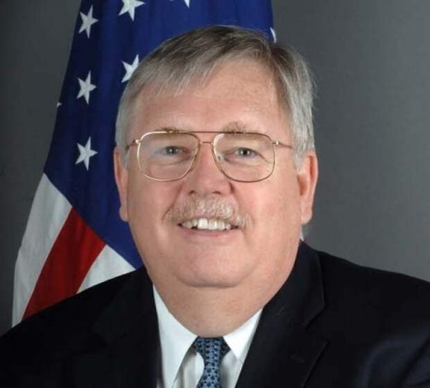 Первые плоды приезда посла США Джона Теффта в Екатеринбург Первые плоды приезда посла США Джона Теффта в Екатеринбург