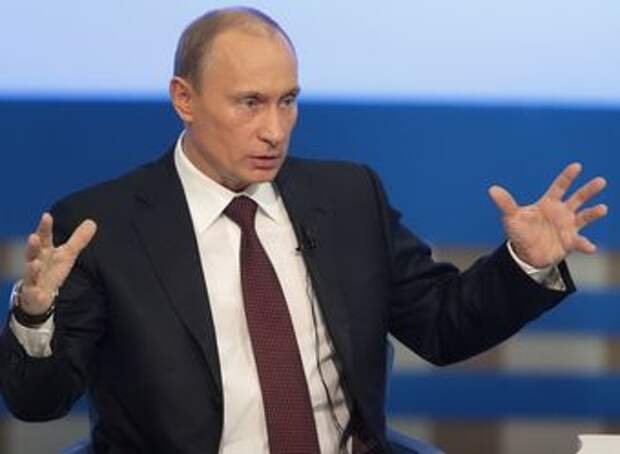 Президент РФ Владимир Путин считает необходимым в перспективе отказаться от транспортного налога, увеличив акцизы на бензин.