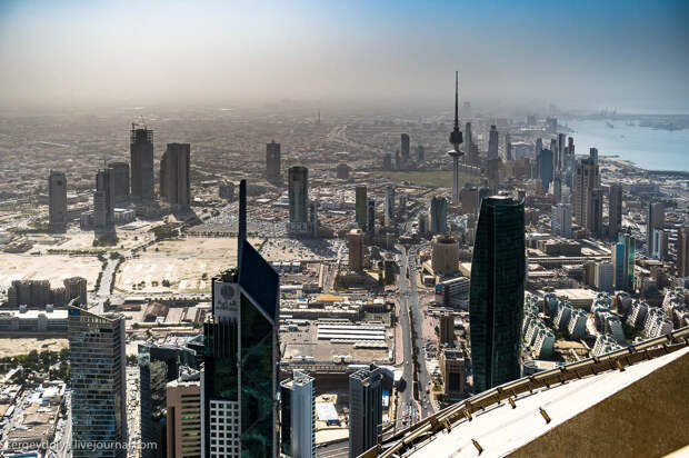 Кувейт игнорирует нефтяной кризис