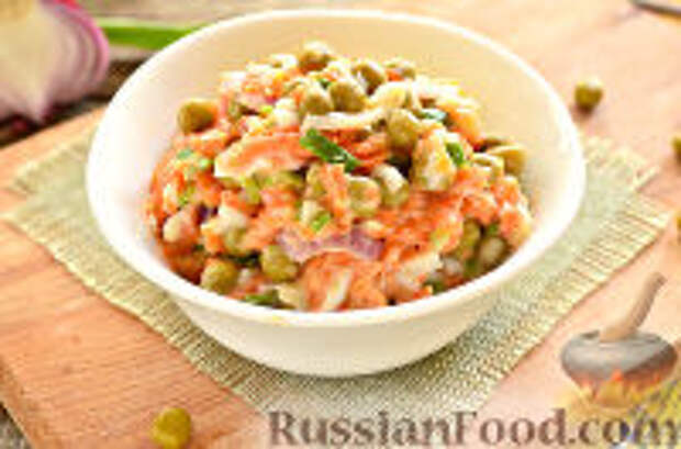 Фото к рецепту: Салат из моркови и зеленого горошка
