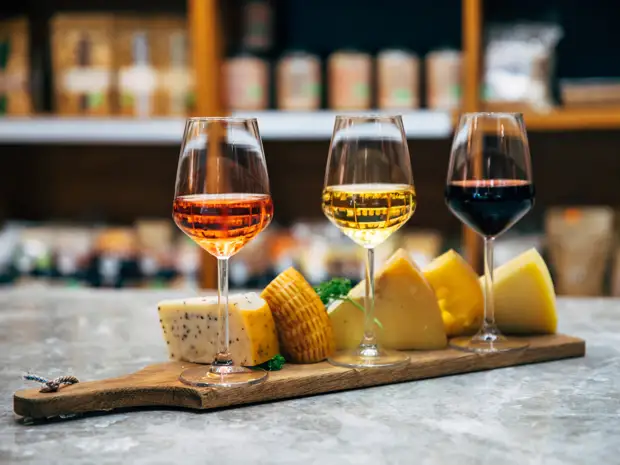 Безалкогольное вино: как его производят и чем оно полезнее своего алкогольного «собрата»
