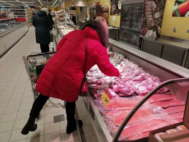 Жители Свердловской области пожаловались на ограничение продажи продуктов у ритейлеров