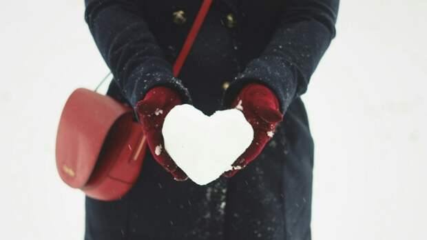 Депутат предложил заменить День святого Валентина на "День лучшего друга"