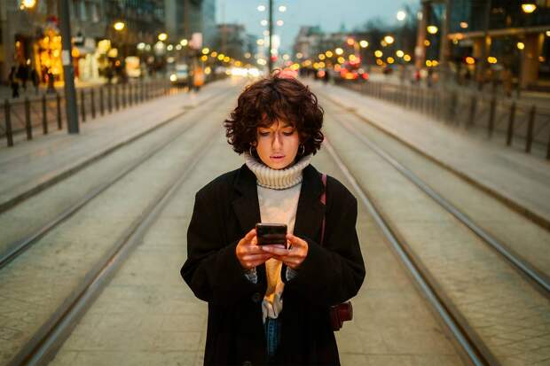 В Прибалтике разослали СМС-сообщения о связанной с Россией угрозе