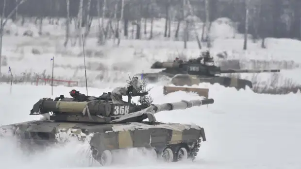 В Ростовской области прошли боевые стрельбы с участием более 1000 танкистов ЮВО