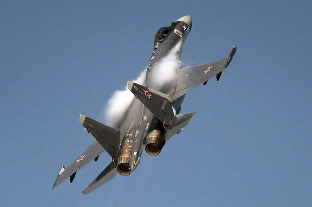 В США российский Су-35 назвали "большой бедой" для F-35