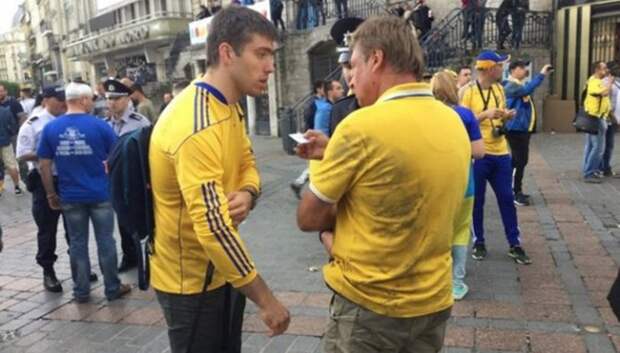 Немцы жестоко избили украинцев 12 06 2016(ВИДЕО) Немцы жестоко избили украинцев 12 06 2016(ВИДЕО)
