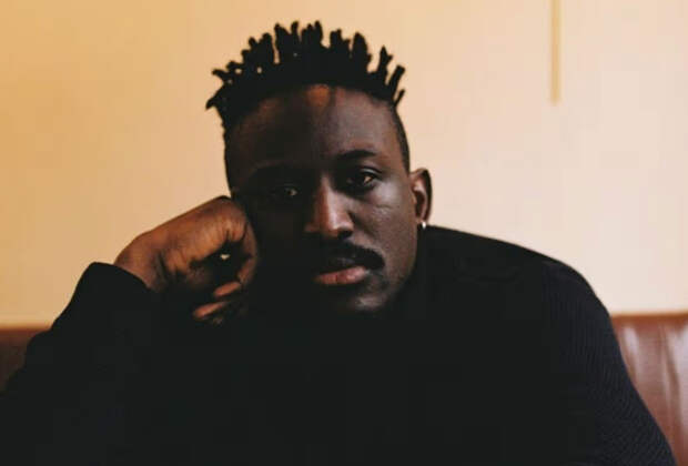 Мужчина отказался от карьеры футболиста из-за размера пениса