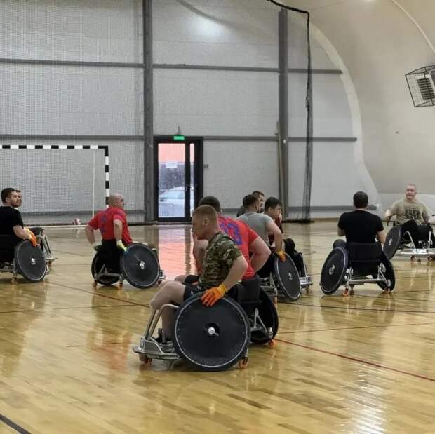 Пациенты ЦИТО освоили новый вид адаптивного спорта — регби на колясках