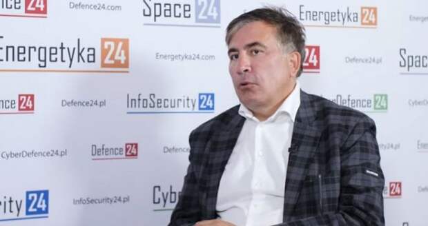 Михаил Саакашвили купил билет до Тбилиси, где его давно ждет ордер на арест