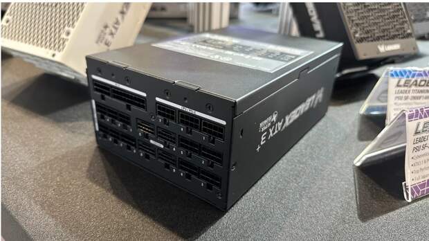 PSU3000.jpg PSU3000.jpg
