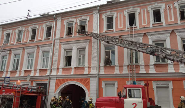 Электричество и газ восстановят в горевшем доме на Пискунова 29 ноября