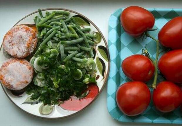 Что можно есть при гастрите: врач объяснила, что на самом деле нужно исключить из рациона