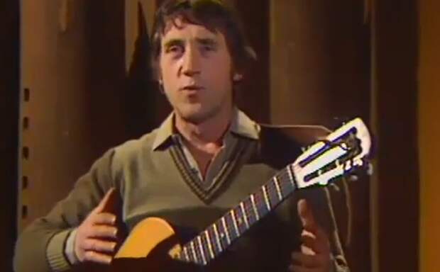 Высоцкий, Розенбаум и Растеряев стали самыми популярными бардами у российских слушателей