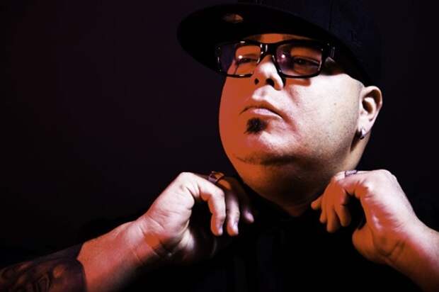 Dj charts. DJ Sneaks.