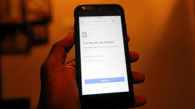 На Шри-Ланке сняли блокировку с мессенджеров и соцсетей