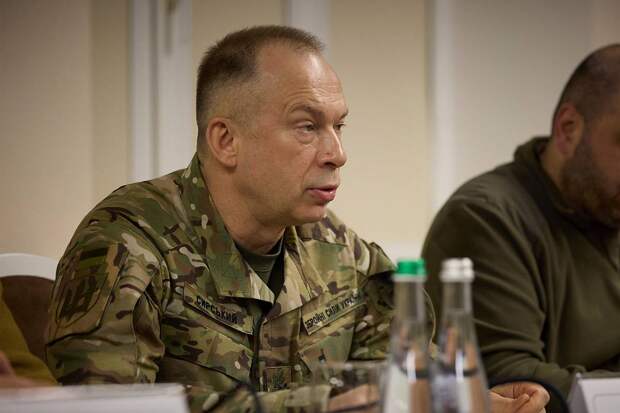 Сырский отчитался о ситуации на фронте перед генералом США Донахью