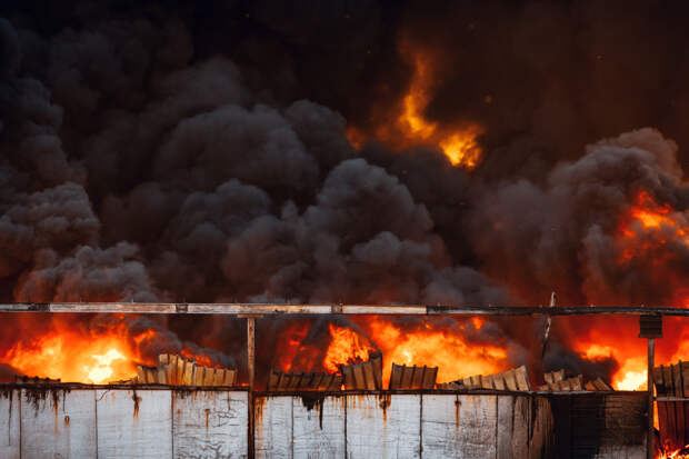 «Тушить некому»: кувейтский персонал покинул базу Али-Салем